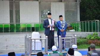 Ribuan Warga Kota Jambi Shalat Ied Bersama Walikota dan Wawako